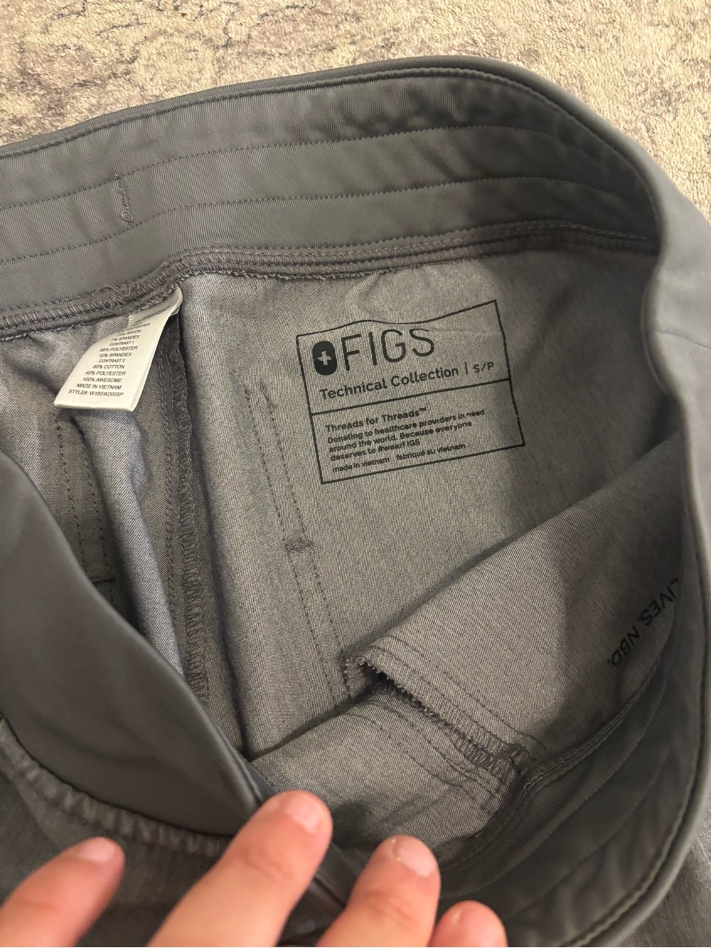 Figs Zamora Jogger Scrub Pant gray size small petite S/P - Picture 2 of 2